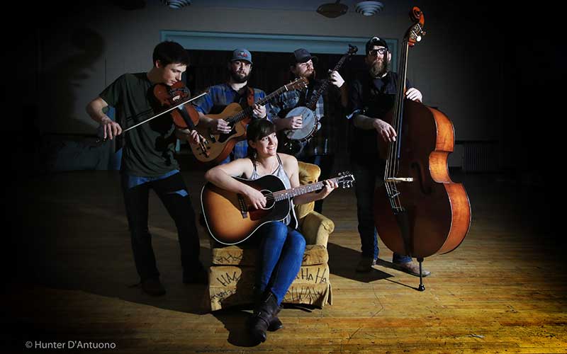 Lanie Lou and the Bird Dogs, band photo by Hunter D'Antuono. 